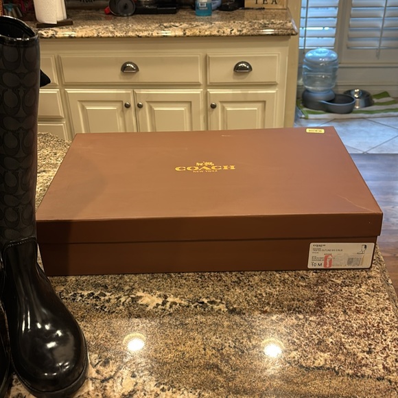Coach Rain boots in Like New Condition. Worn once. Size 10M - Picture 6 of 7